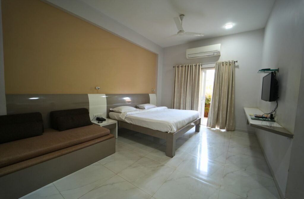Grand Luxury Rooms, The Grand Resort Igatpuri, photo 4