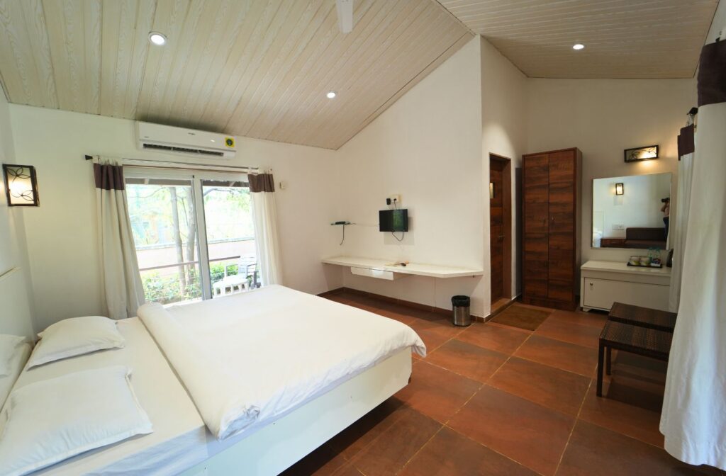 Boutique Accommodation, The Grand Resort Igatpuri, photo 3