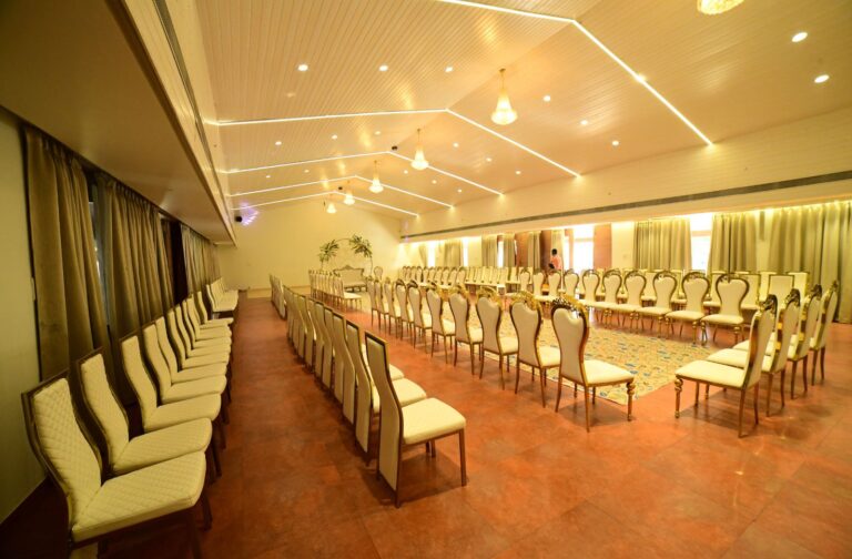 6 Monsoon Wedding Shifts Defining Luxury Near Mumbai in 2026