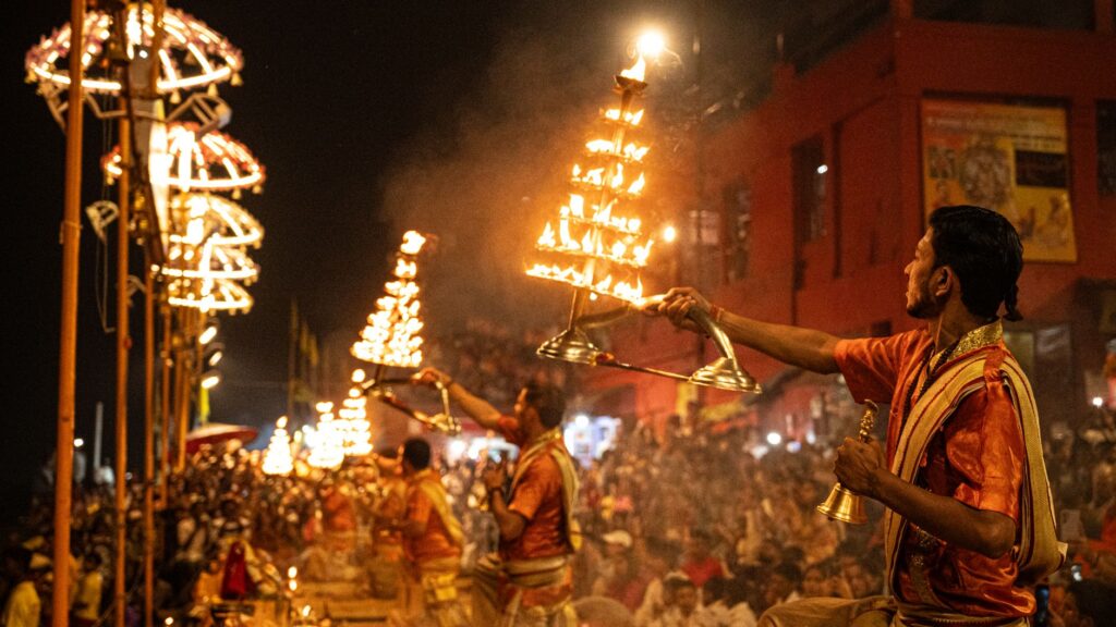 Evening Aarti at Godavari Ghats Nashik romantic atmosphere