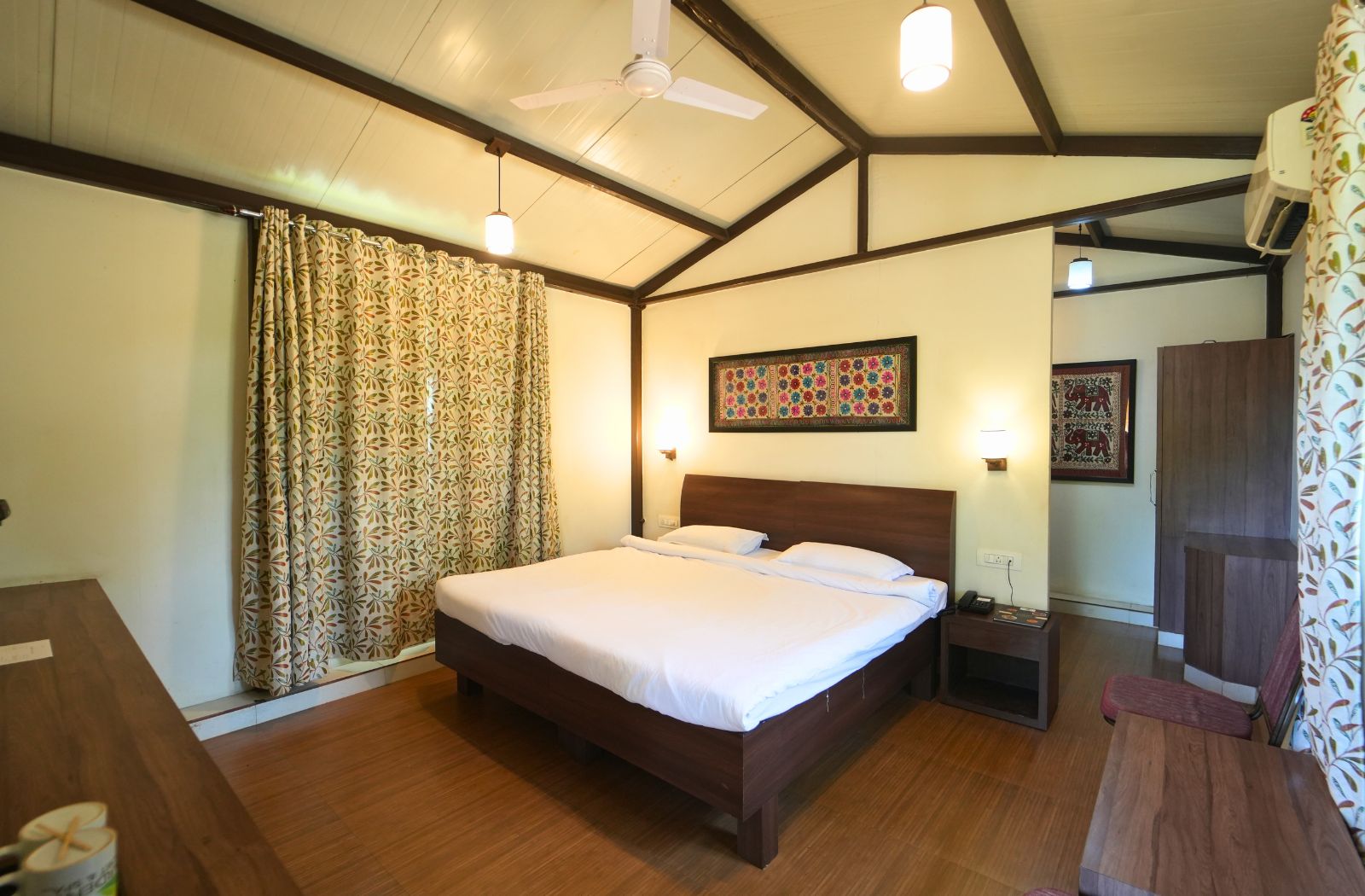 Luxury Cottages In Igatpuri