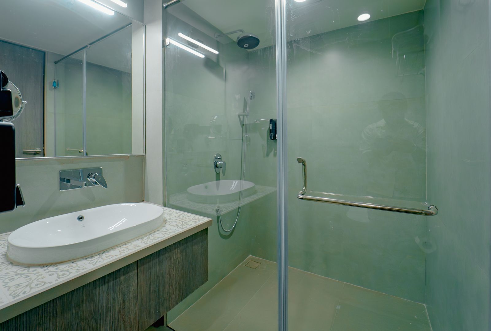 grand sarenity suites (1)